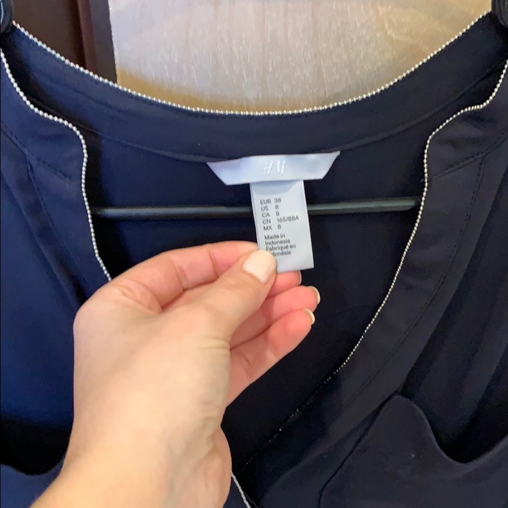 H&M navy blouse - Picture 2 of 2